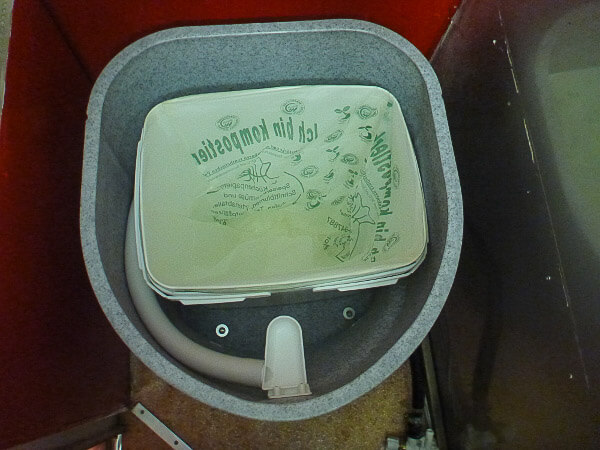 Le réservoir de collecte d'une toilette à séparation