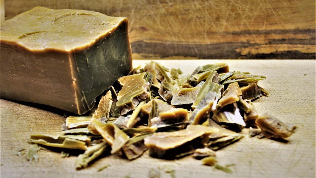 Fabriquer soi-même des cosmétiques naturels : Recettes faciles et conseils 6 Naturkosmetik selber machen Naturseife Duschgel