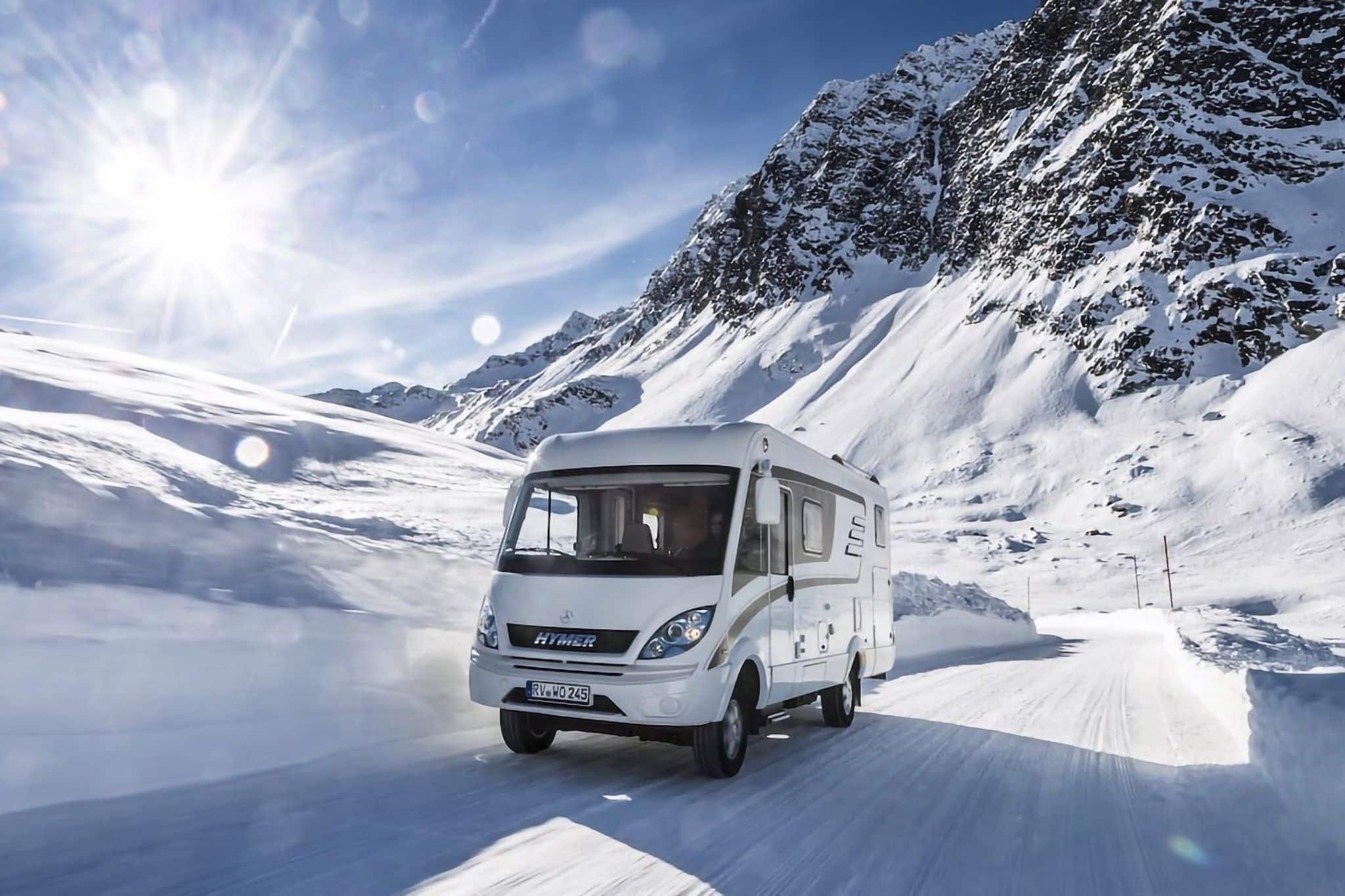 Camping d’hiver : voici comment équiper ton camping-car et ta caravane pour la saison froide