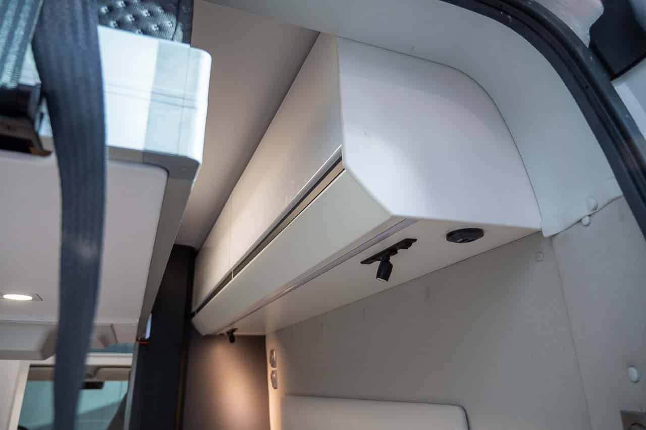 Adria TWIN 600 Armoire côté