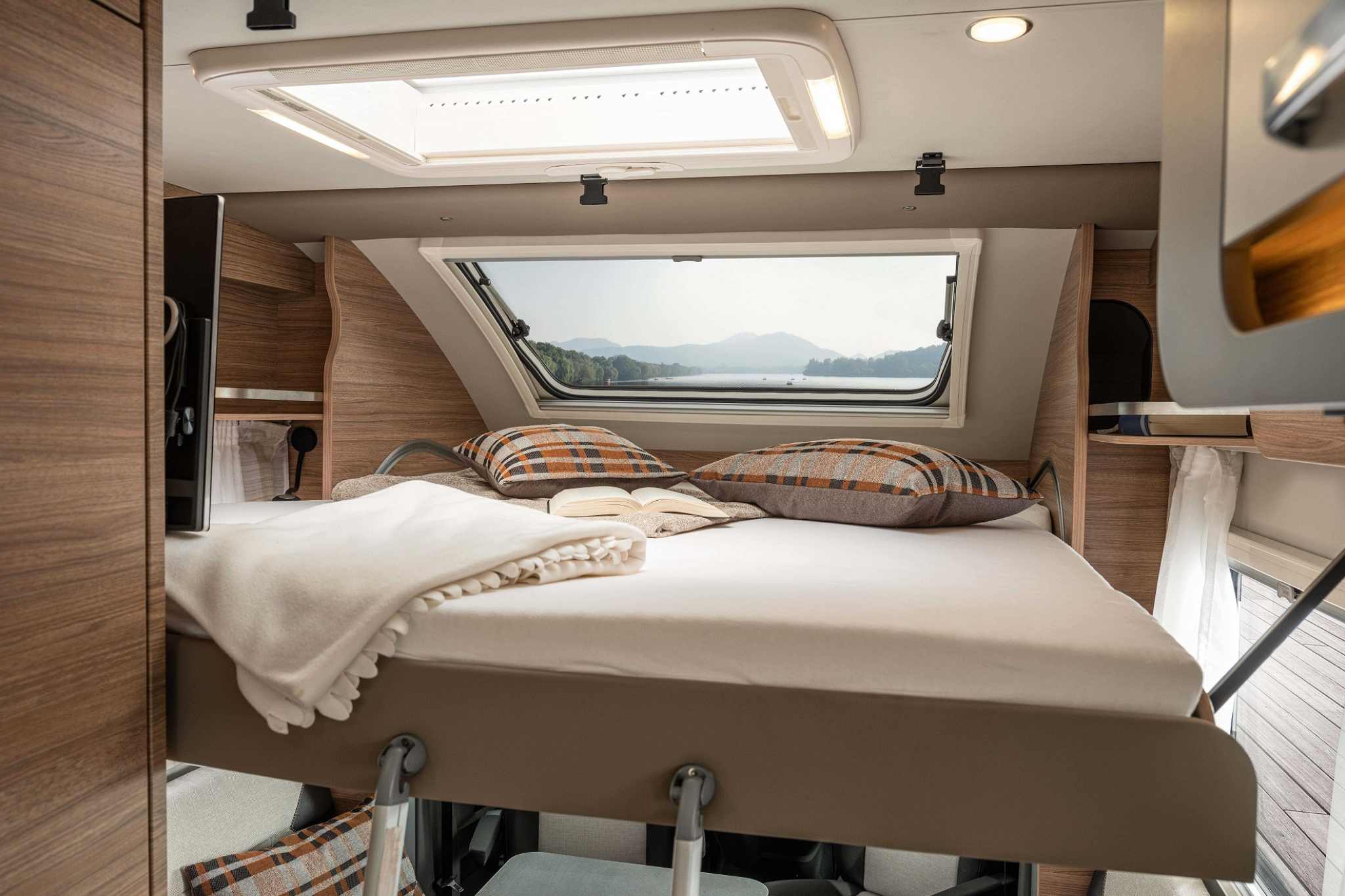 Un lit de pavillon offre deux places de couchage supplémentaires au premier étage. © Knaus Tabbert AG