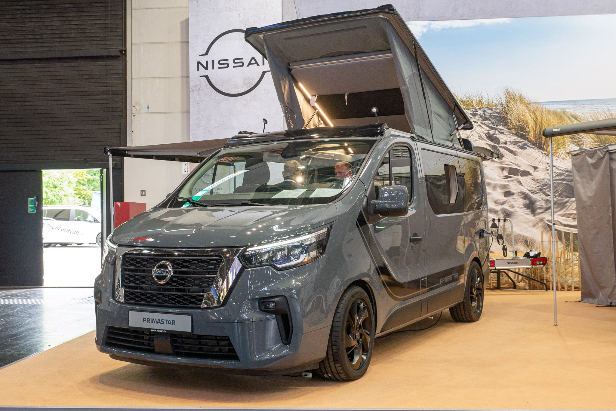 Nissan Primestar Seaside by Dethleffs : mini-campeur flexible avec quatre places de couchage et une structure modulaire