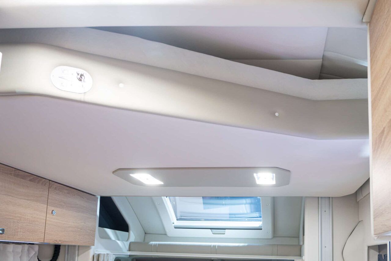 Atlantis Deluxe 695 (2024) : camping-car confortable et luxueux pour quatre personnes - avec visite à 360° ! 6 atlantis deluxe 695 hubbett