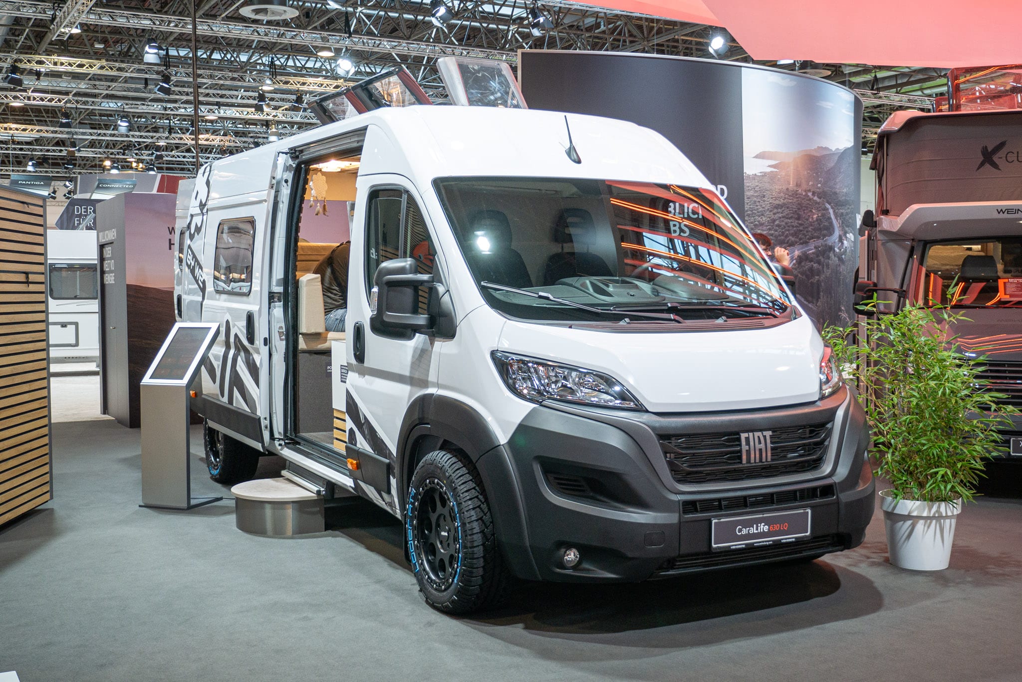 Weinsberg CaraLife 630 LQ (2024) : plan d’ensemble raffiné avec Secret Shower et cabine de conduite séparée – avec visite à 360° !