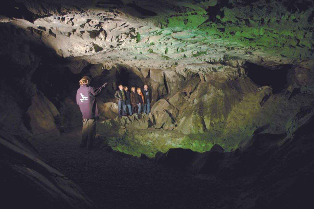 Camping à proximité de grottes spectaculaires en Allemagne - Kalkberghöhle