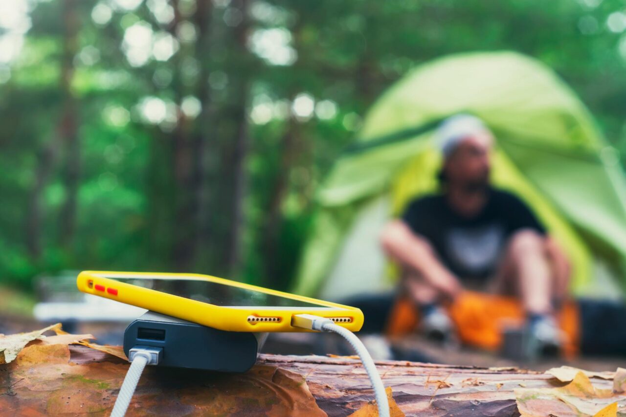 Camping Confort Fonctionnalité Chargeur solaire