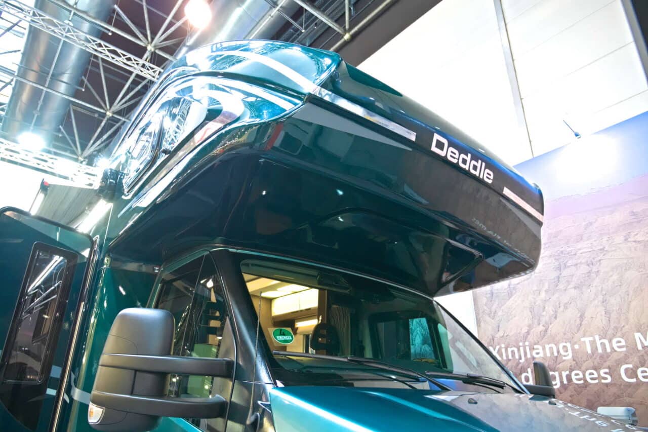 Deddle RV Carbonic Liner 78 - Capucine extérieure Caravan Salon 2024