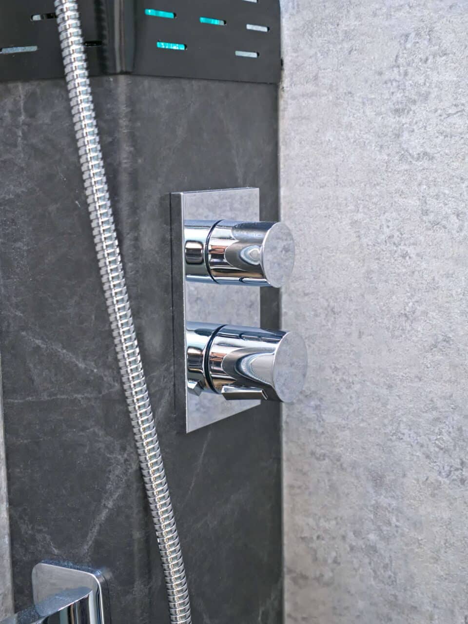 Deddle RV Carbonic Liner 78 - Robinetterie de douche Caravan Salon 2024