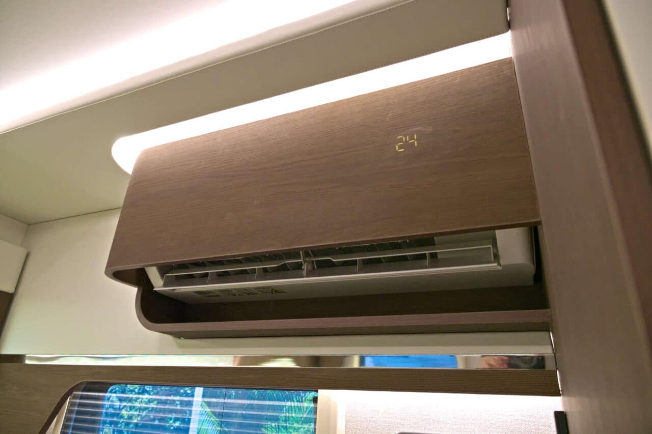 Deddle RV Carbonic Liner 78 - Chauffage Caravan Salon 2024