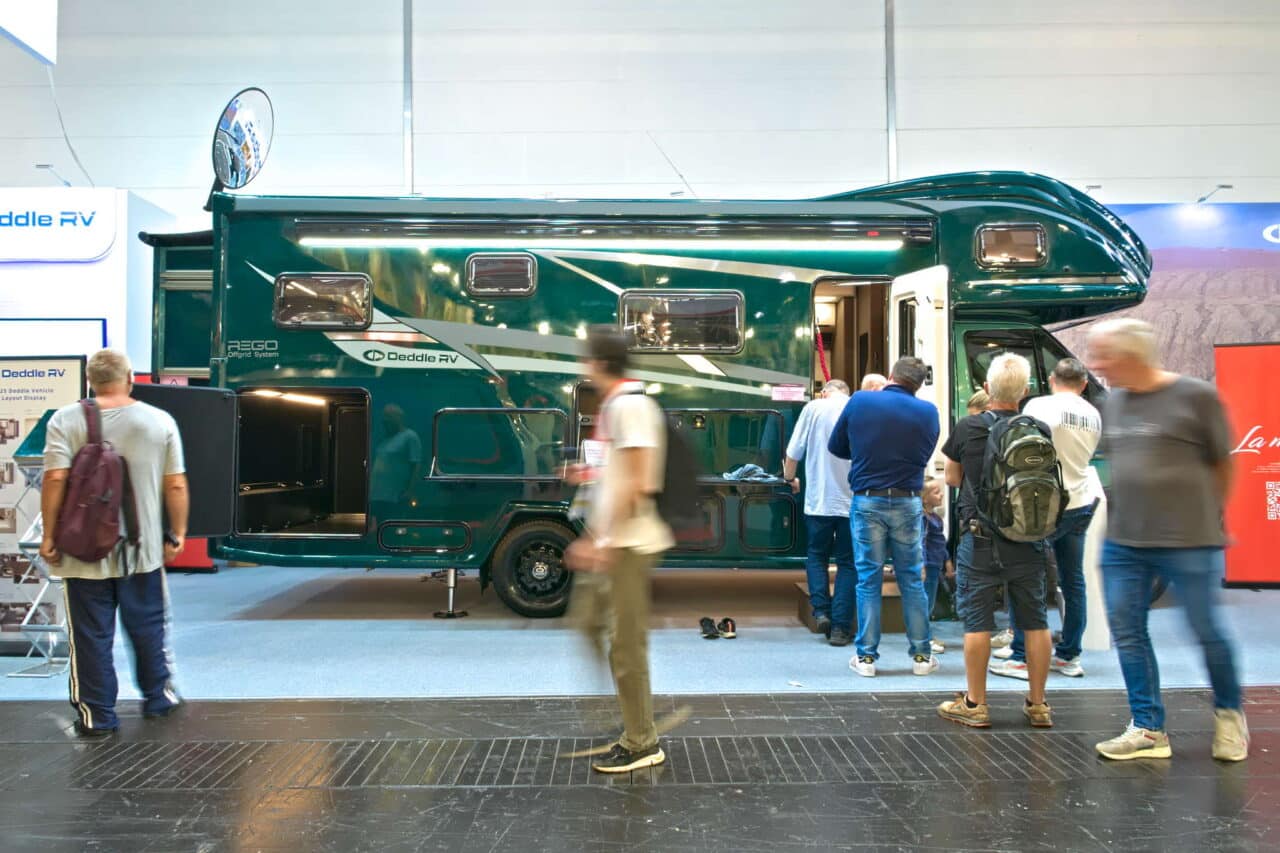 Deddle RV Carbonic Liner 78 - Vue extérieure Caravan Salon 2024