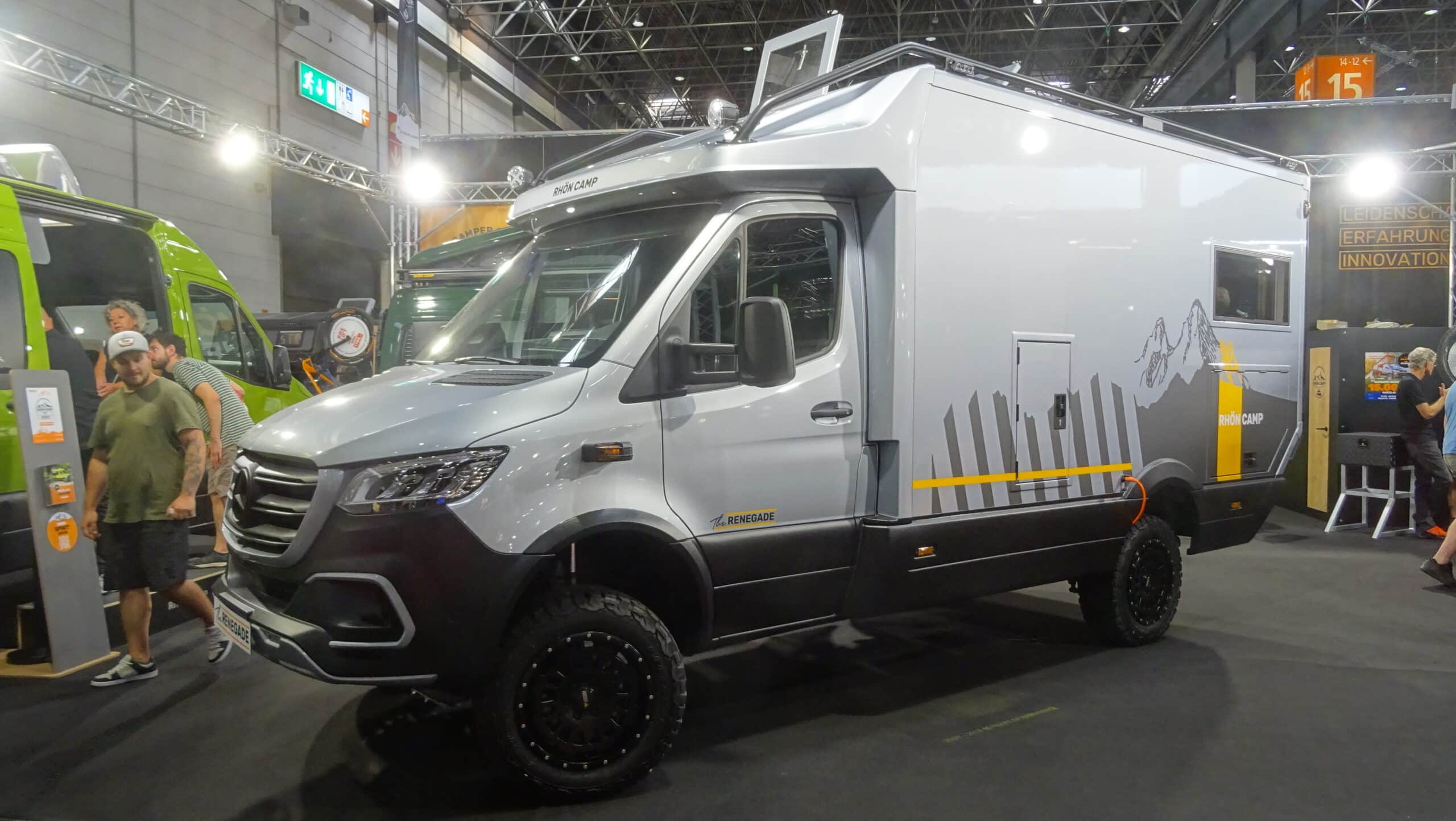 Nouveautés Caravan Salon 2024 : Rhön Camp Renegade 4×4 – camping-car semi-intégré avec équipement de luxe