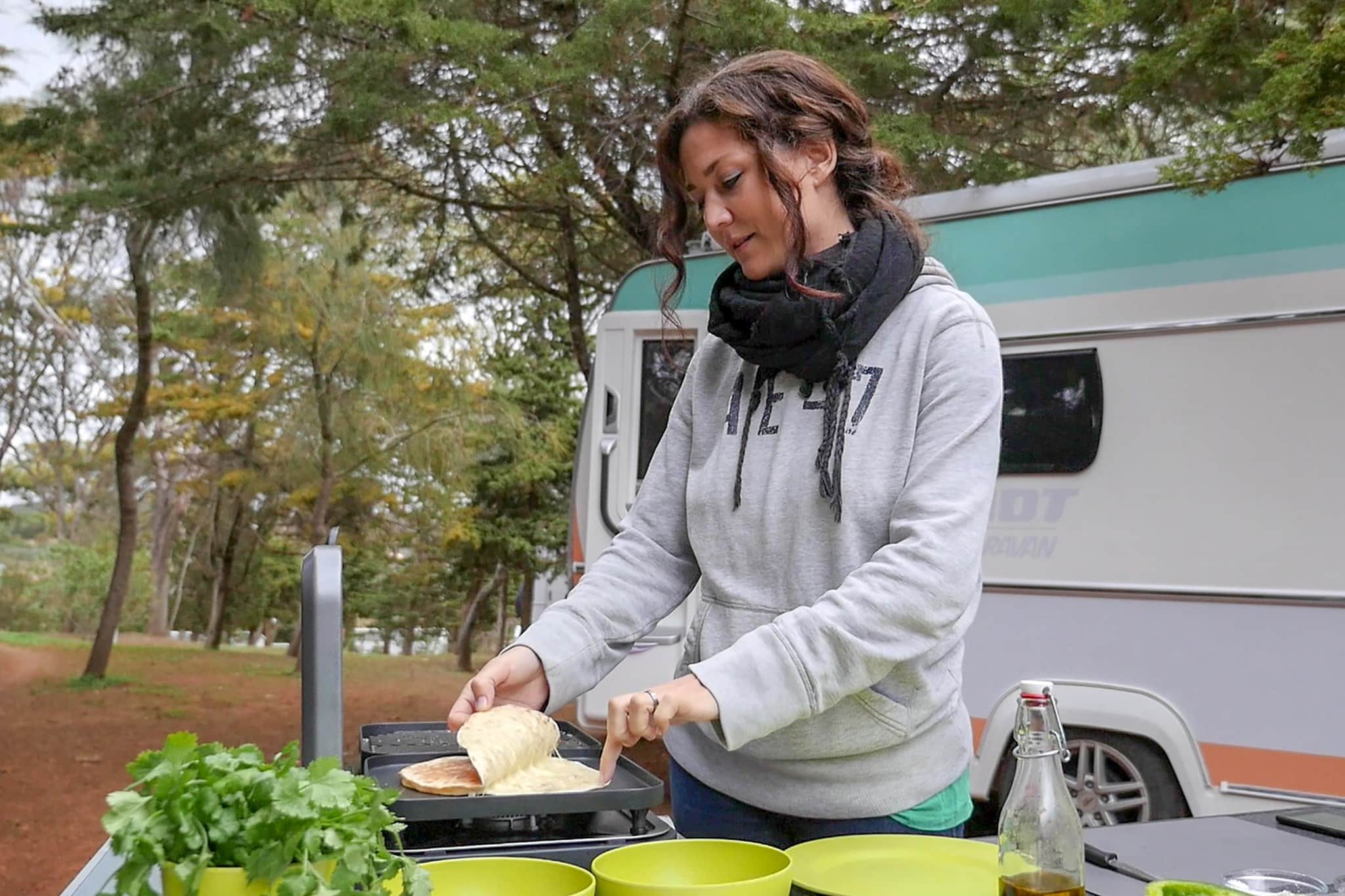 Recettes de camping : cuisiner dans une caravane ou un camping-car