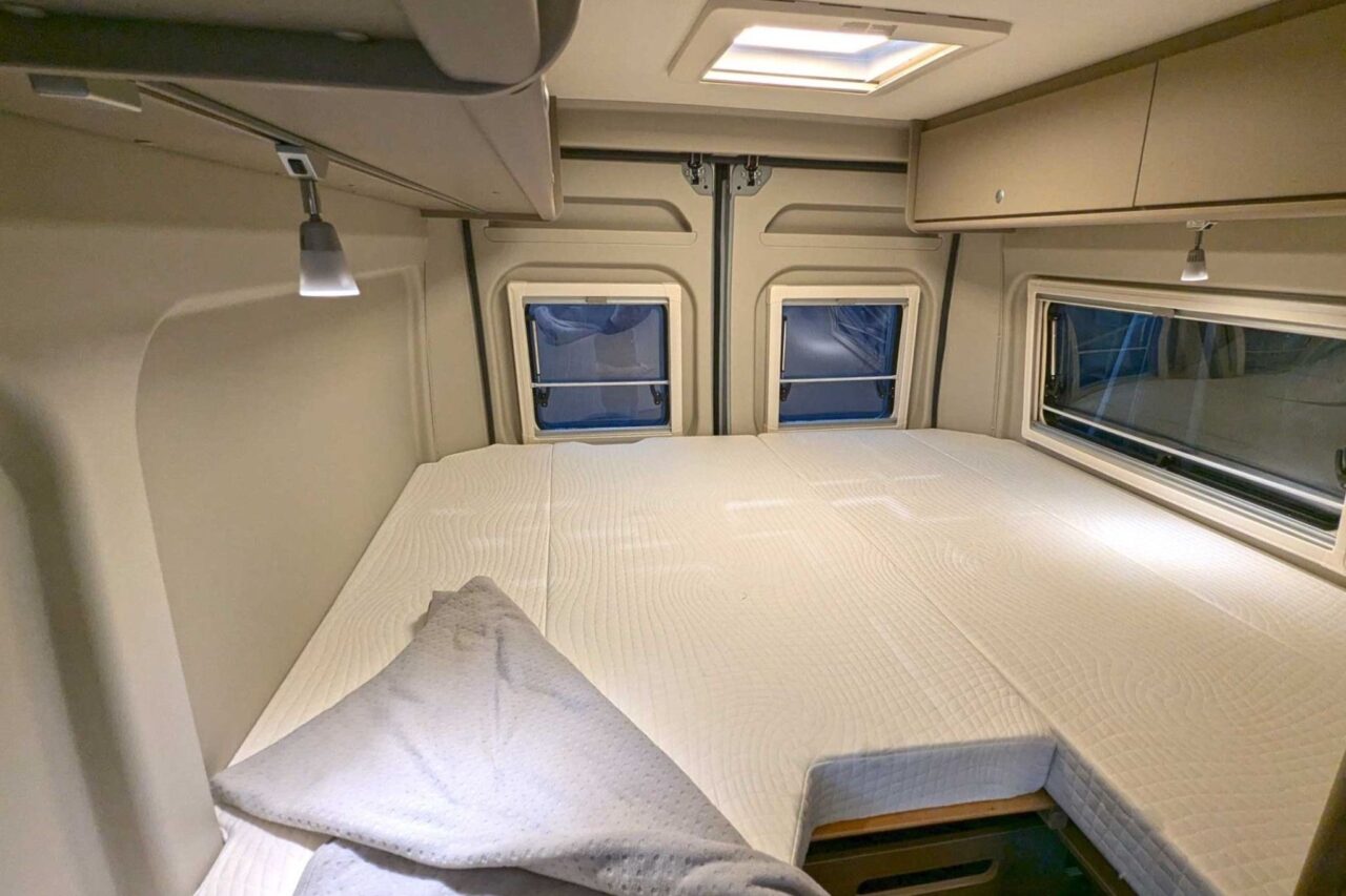 Nouveautés Caravan Salon 2024 : Carado CV 602 - le fourgon de 6 mètres pour la petite famille 3 carado cv 602 schlafbereich