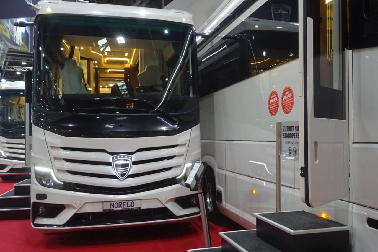 MORELO GRAND EMPIRE 26 T (2025) - Une locomotive de luxe superlative sur 3 essieux 6 morelo grand empire 26t front caravan salon 2024 c katja scholz