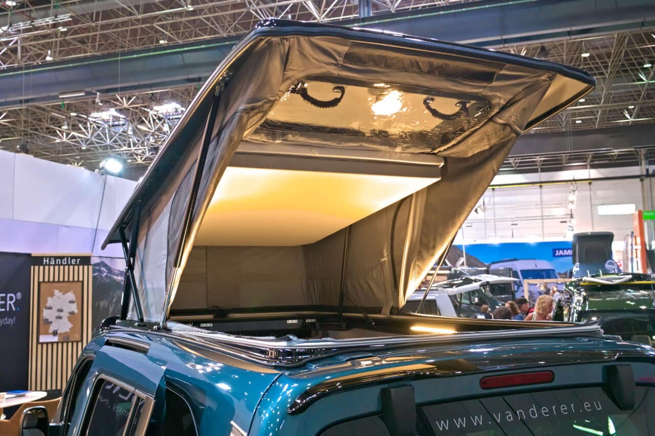 vanderer one bett aufstelldach