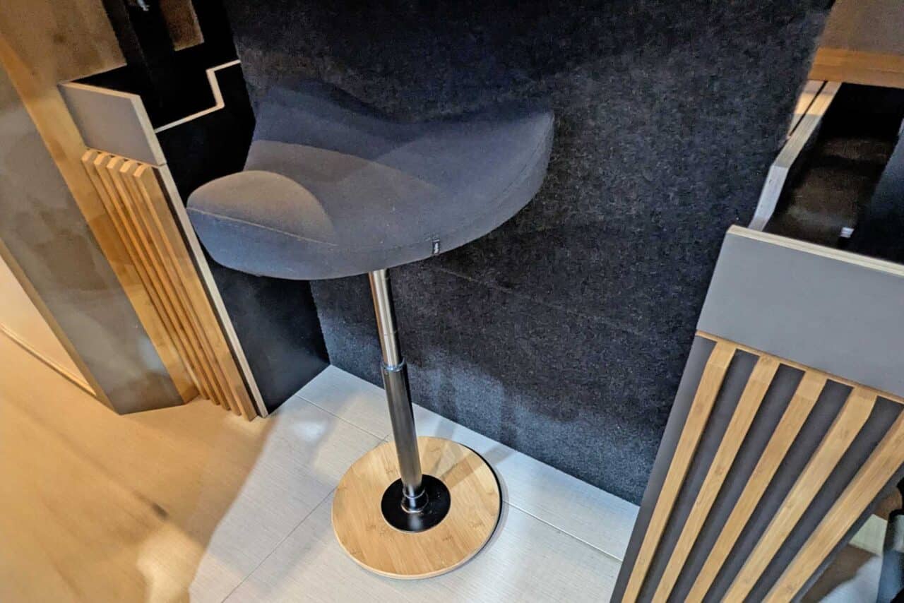 Hocker 6434