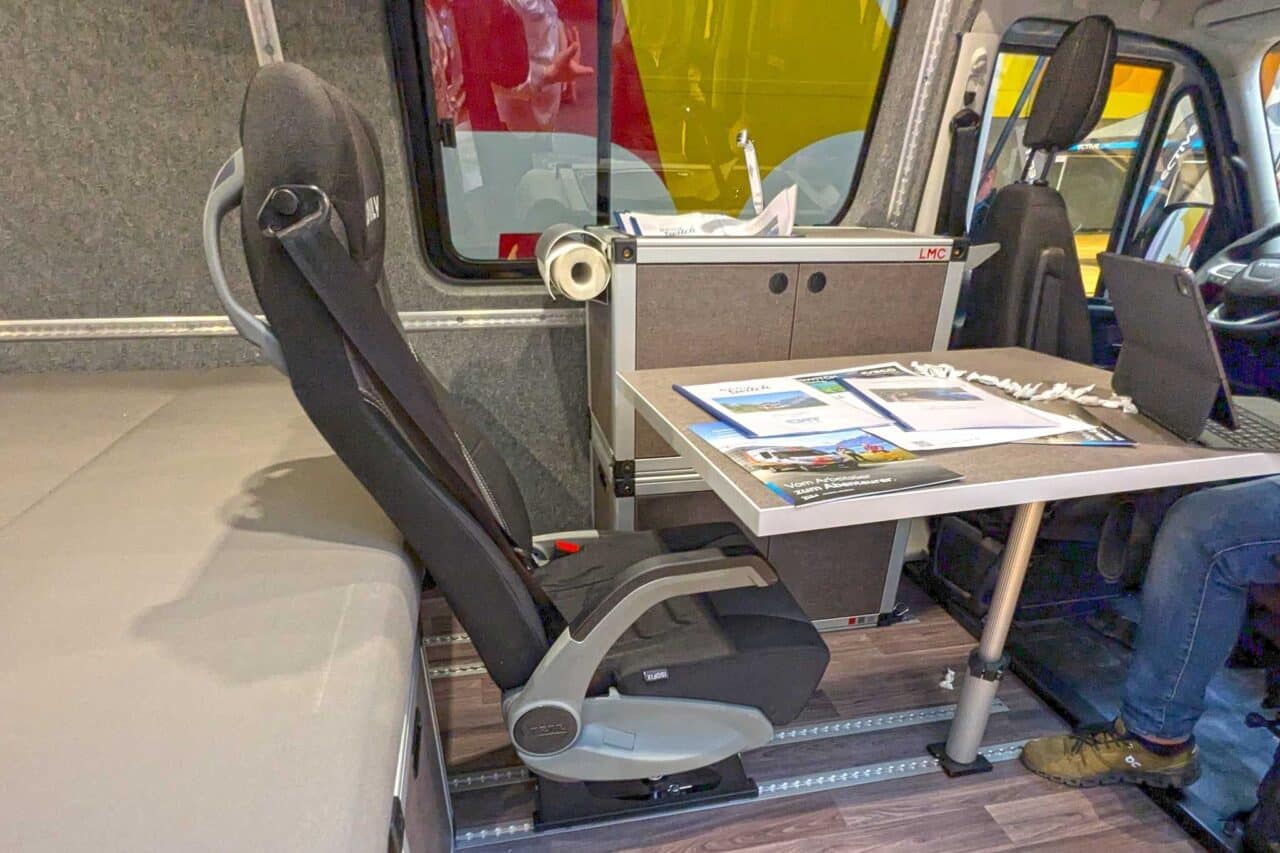 lmc modo iveco daily switch cmt 2025 workation