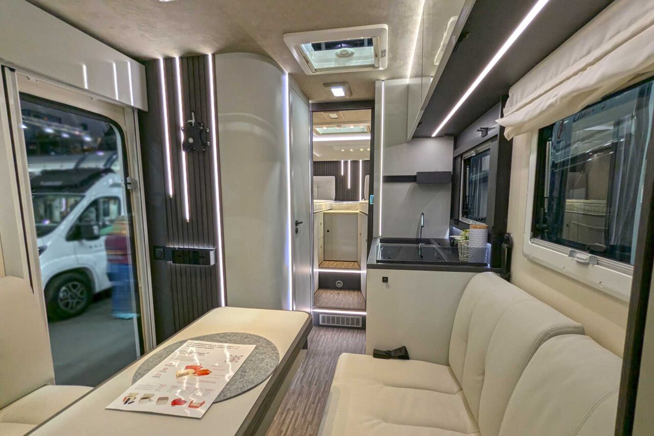 Kea Kompakt 64 Interieur 3067