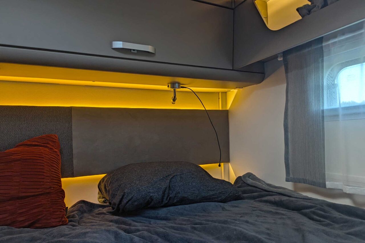 Carado I338 pro+ en test longue durée Camperstyle : intégré compact pour les campeurs de tous les temps et les familles 3 Coin à dormir
